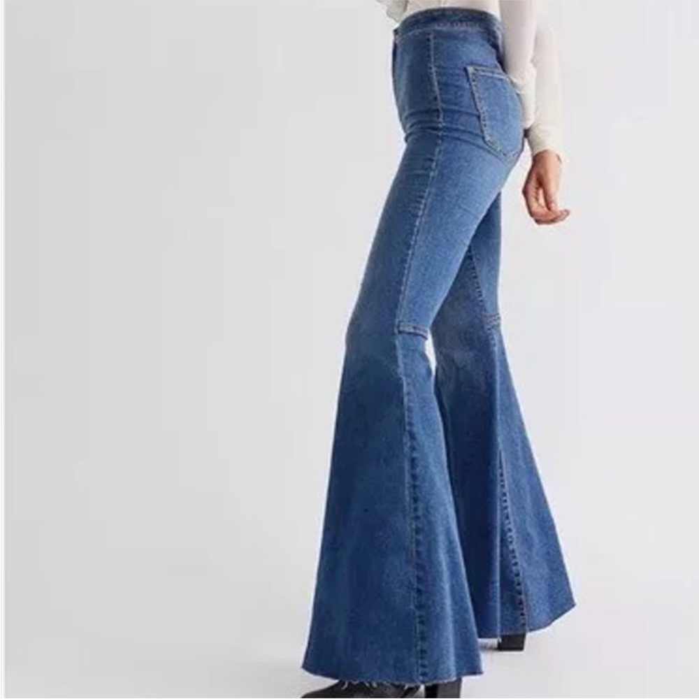 Free People Just Float On Flare High-Rise Jeans Size 28 - Picture 2 of 15